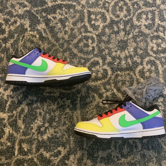 Green Strike Dunk Low